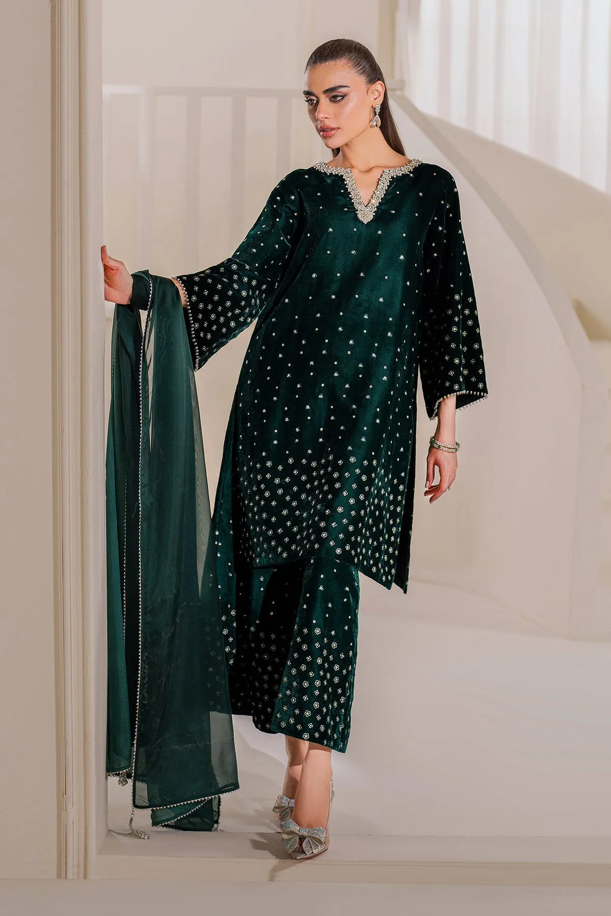 Baroque Velvets'24 - EMBROIDERED VELVET PR-1022