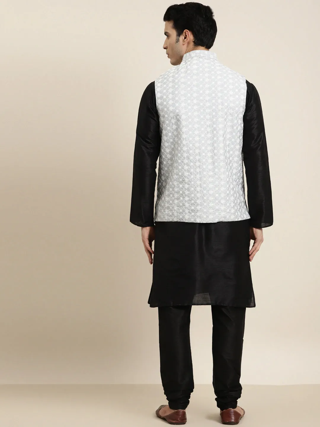 Men's Silk Blend Black Kurta Pyjama & Silk Blend Grey Embroidered Nehrujacket - Sojanya